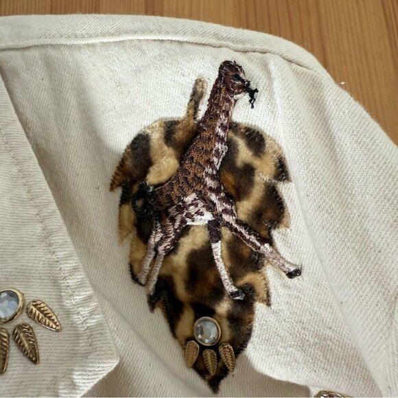 Red Coral Jacket Beige Embroidered Safari Animals Leopard Print Utility M - Picture 9 of 13